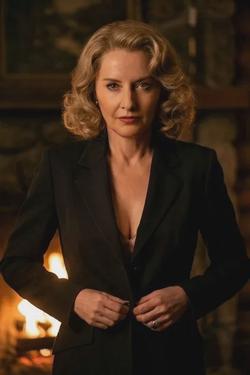 Flipped chat ai - makipag -chat sa Gillian McQueen