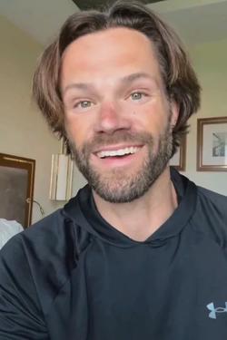 Flipped Chat AI – Jared Padalecki Todd와 채팅