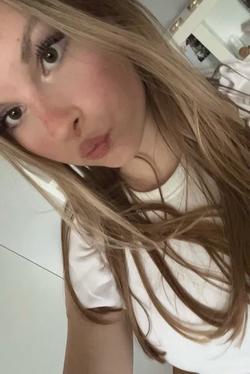 Flipped Chat AI – razgovarajte s Mia