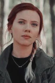 Odwrócony czat AI – rozmawiaj z Natasha Romanoff 