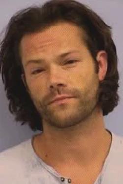 Αναστροφή συνομιλίας AI – Συζήτηση με Jared Padalecki 