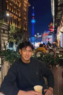 Flipped Chat AI – Bate-papo com Kenji Huwei