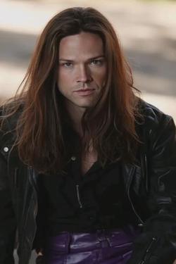 Çevrilmiş Sohbet Yapay Zekası – Jared Padalecki ile sohbet edin