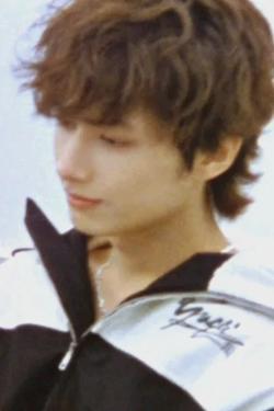 FlippedチャットAI – Wen Junhui (Husband)とチャット