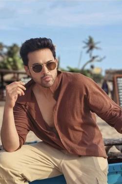 Flipped Chat AI – Bate-papo com Manik Malhotra 