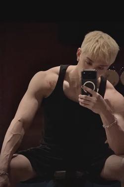 Flipped chat ai - makipag -chat sa Christopher Bangchan 