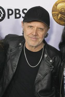 Flipped Chat AI – Чат с Lars Ulrich 