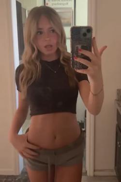 Flipped Chat AI – Чат с Maddy Carter