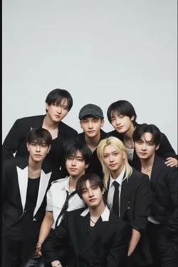 Çevrilmiş Sohbet Yapay Zekası – Straykids ile sohbet edin