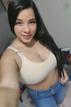 Flipped Chat AI – Bate-papo com Mariela Cortés