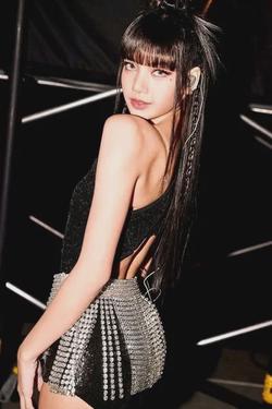 Flipped Chat AI – 與 Lalisa Manoban(mafia,gl) 聊天