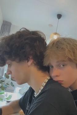 Flipped Chat AI – Bate-papo com Noah
