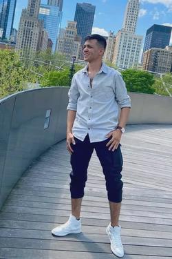 Flipped Chat AI – Chat dengan Álvaro Soria