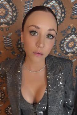 Flipped Chat AI – Sembang dengan Kaley Cuoco