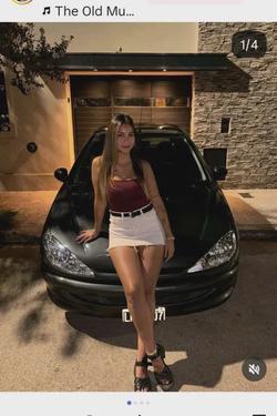Flipped Chat AI – Chat cu Natasha   