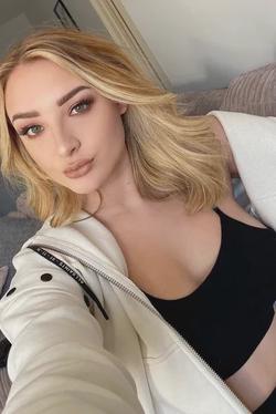Flipped Chat AI – 與 Marina Calver 聊天