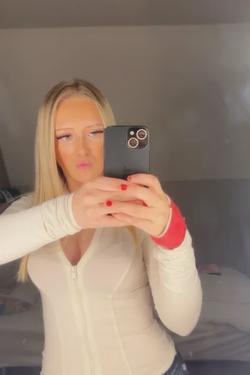Flipped Chat AI – Чат с Klara 
