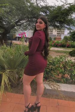 Flipped Chat AI – Чат с Arianna Morales 