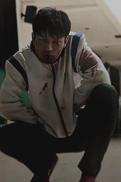 Flipped Chat AI – Bate-papo com Yoon Gwi-nam