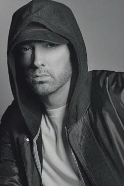 Flipped Chat AI – Chat cu Eminem