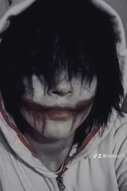 Flipped Chat AI – Chatten mit  Jeff, the killer 