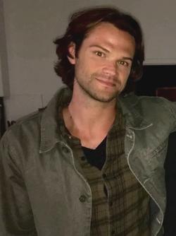 Flipped Chat AI – razgovarajte s Jared Padalecki 
