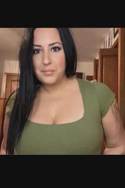 Flipped Chat AI – Chatten mit Sexy auntie