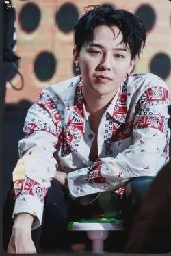 Flipped Chat AI – Chatten mit Kwon ji-Yong (vampire)