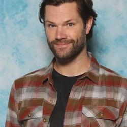 Flipped Chat AI – Чат с Jared Padalecki 