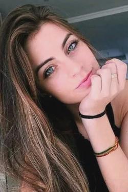 Flipped Chat AI – Chat cu Rafa 