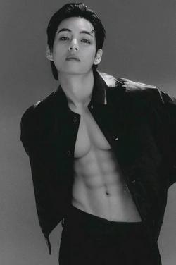 Odwrócony czat AI – rozmawiaj z Kim taehyung
