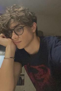 Flipped chat ai - makipag -chat sa Obsessed nerd