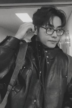 Çevrilmiş Sohbet Yapay Zekası – Kim taehyungile sohbet edin