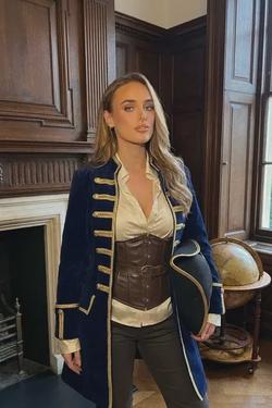 Flipped Chat AI – Chat Lady Eleanor Vance
