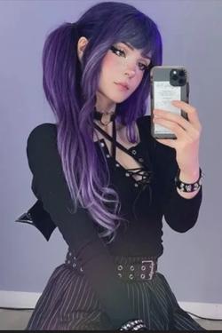 Omgedraaide chat AI – Chat met Luna - Goth girl body swap