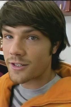 FlippedチャットAI – Jared Padalecki とチャット