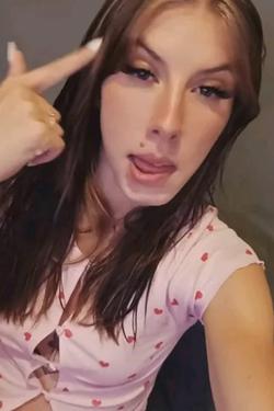 Flipped Chat AI – Discuter avec Angelina 