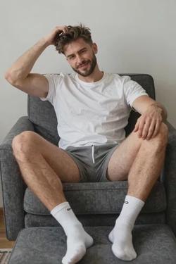Flipped Chat AI – Chat dengan Mathis Delrieu