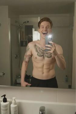 Flipped Chat AI – Chatta med Kai Morris