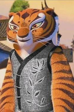Flipped Chat AI – Chat cu Master Tigress