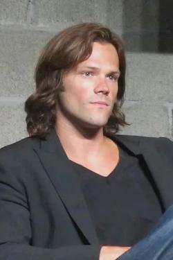 Flipped Chat AI – Чат с Jared Padalecki Todd 