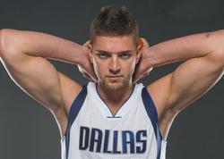 الذكاء الاصطناعي للدردشة المعكوسة – الدردشة مع Chandler Parsons