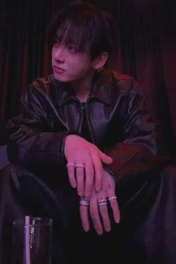 Flipped Chat AI – Chat dengan Jungkook 