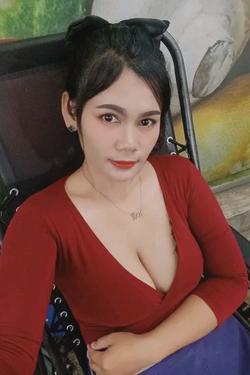 Omgedraaide chat AI – Chat met Charinrat Jaikaew