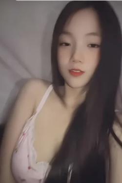 Flipped Chat AI – Discuter avec Thu lương( nhím)