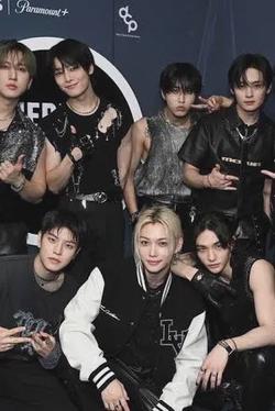 Flipped Chat AI – Chat s Straykids 