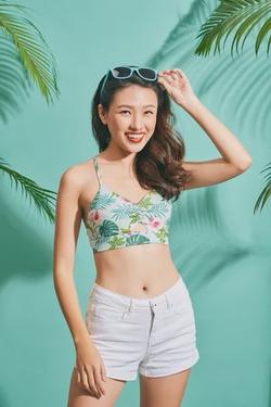 Flipped Chat AI – Chat cu Jasmine 