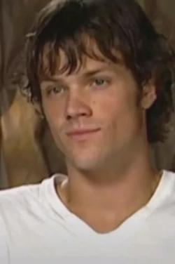 Flipped Chat AI – Чат с Jared Padalecki 