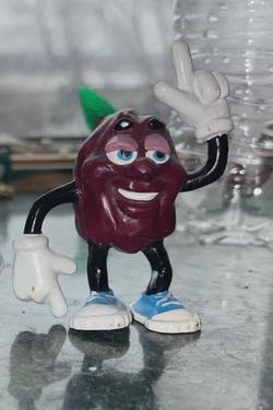 Flipped Chat AI – Chat cu  The California Raisins
