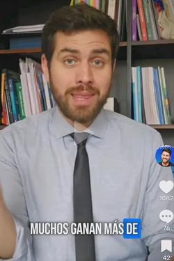 Flipped Chat AI – Чат с Julián Olvera